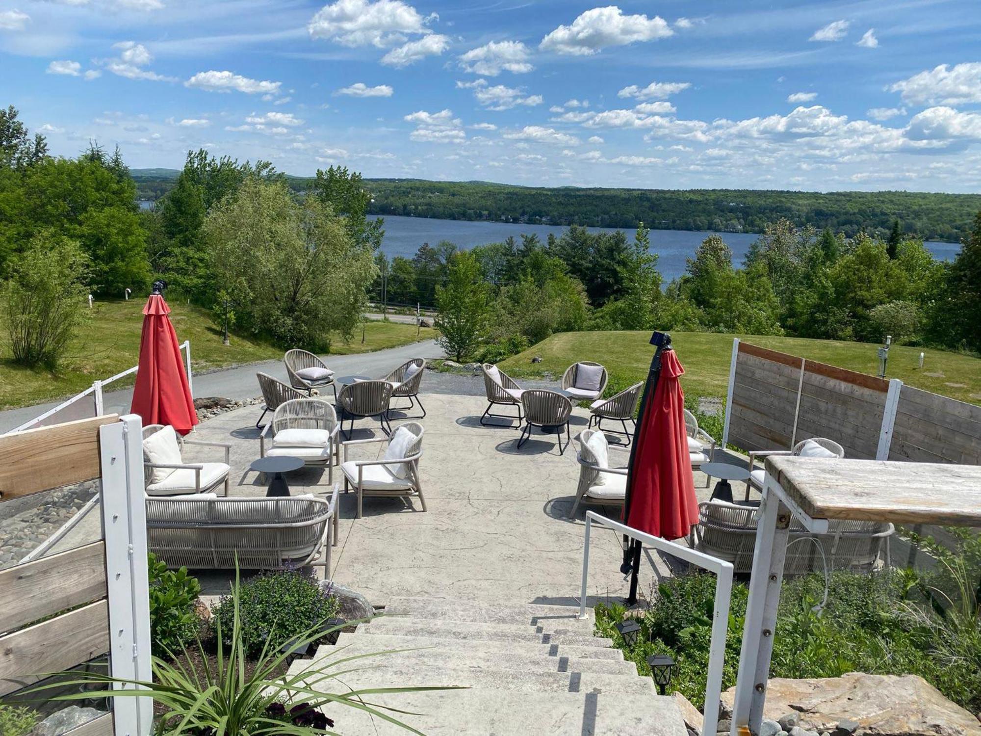 Location Au Sommet Du Lac Magog Екстериор снимка