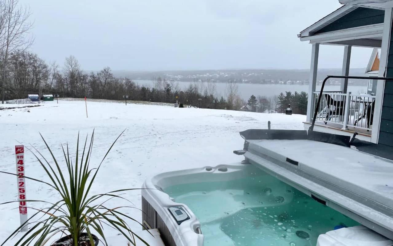Location Au Sommet Du Lac Magog Екстериор снимка